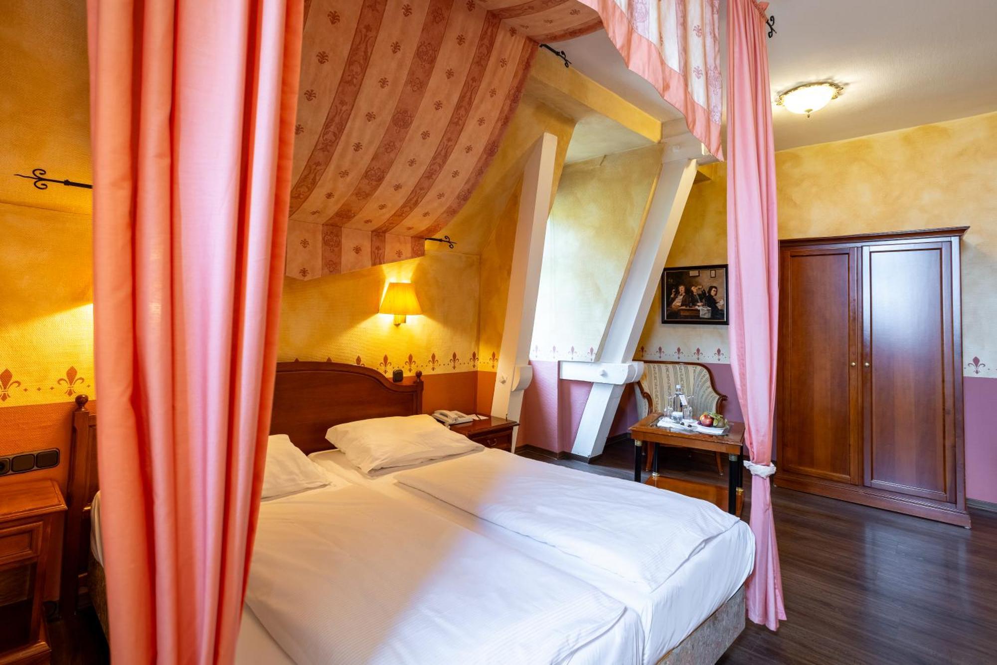 Burghotel Staufenberg Staufenberg  Kültér fotó